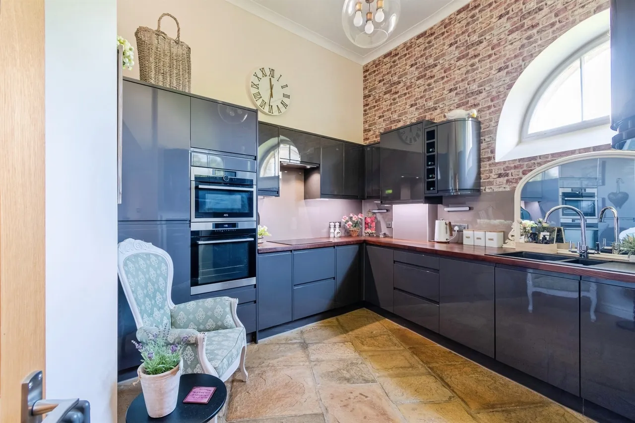 Academy Drive, Corsham, photo 11