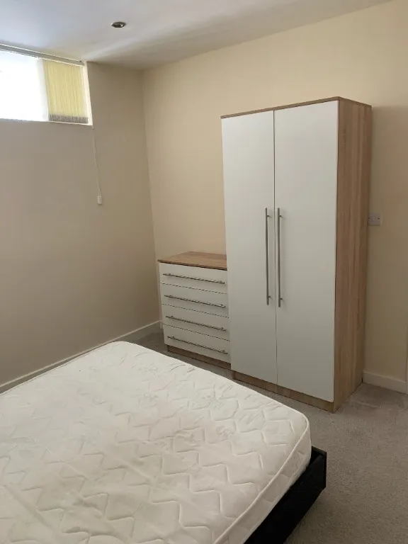 Flat 2, 18 South Street, Ilkeston, DE7, photo 7