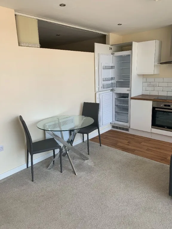 Flat 2, 18 South Street, Ilkeston, DE7, photo 4