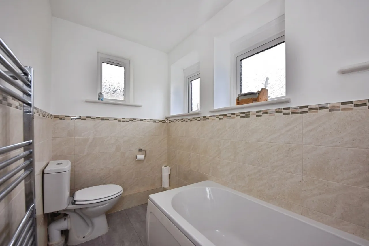 Gloucester Terrace, Thorpe Bay, Essex, SS1, photo 11