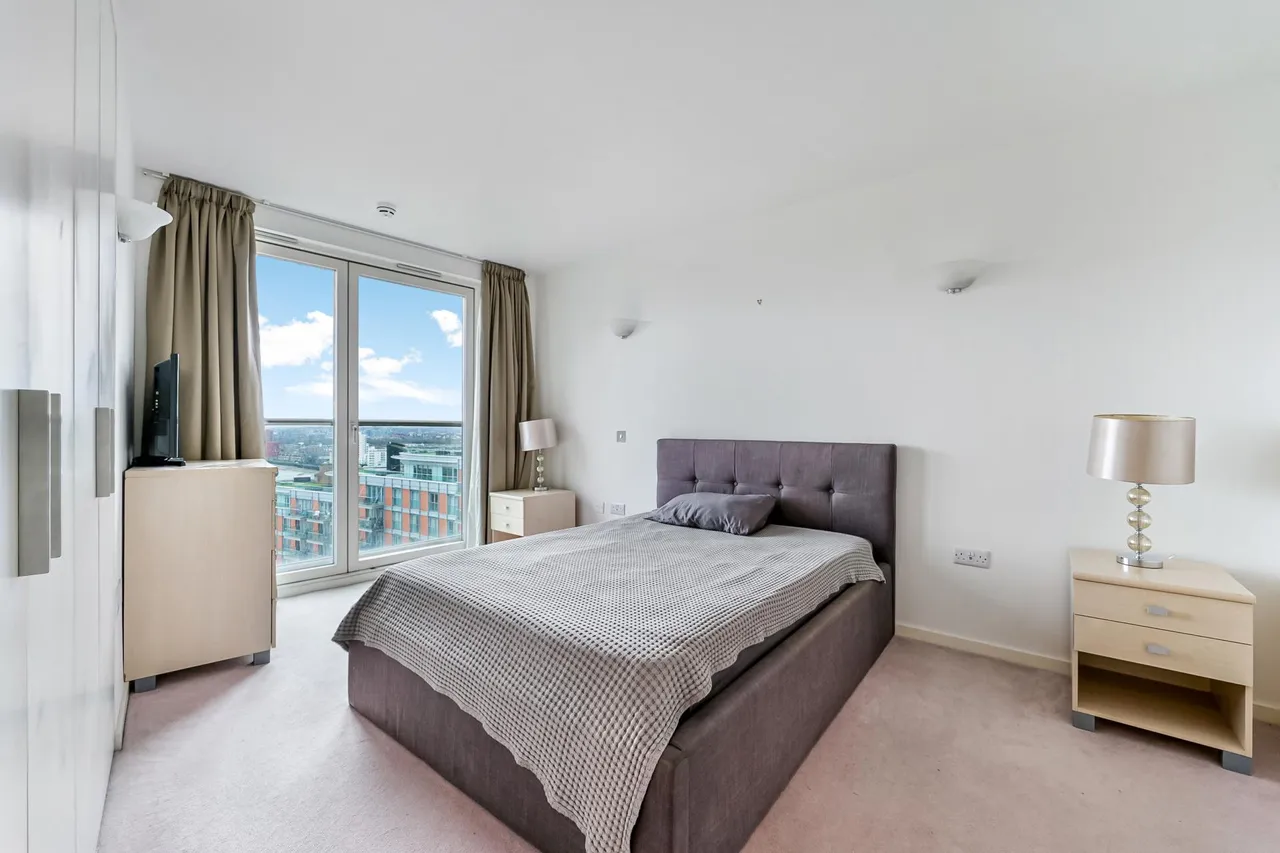 New Providence Wharf, London, E14, photo 7
