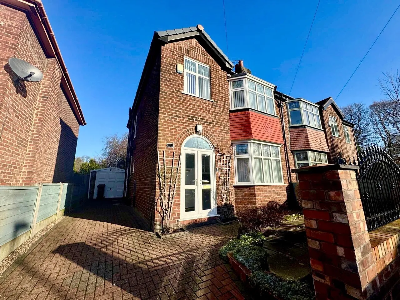 3 bed house to rent — Whitby Avenue, Whalley Range