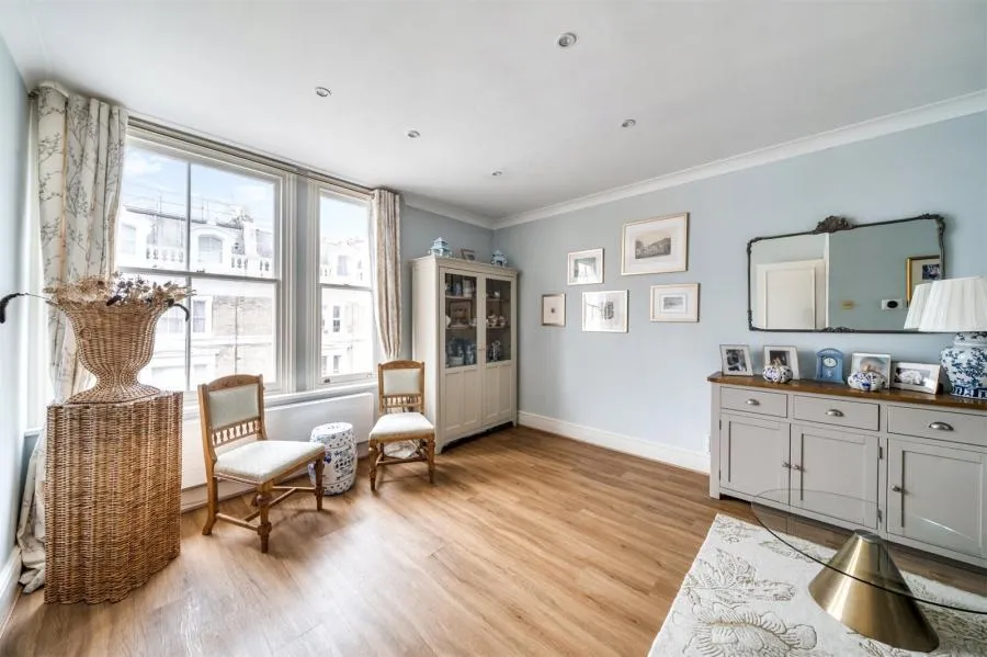 2 bed flat for sale, Clanricarde Gardens, London, W2