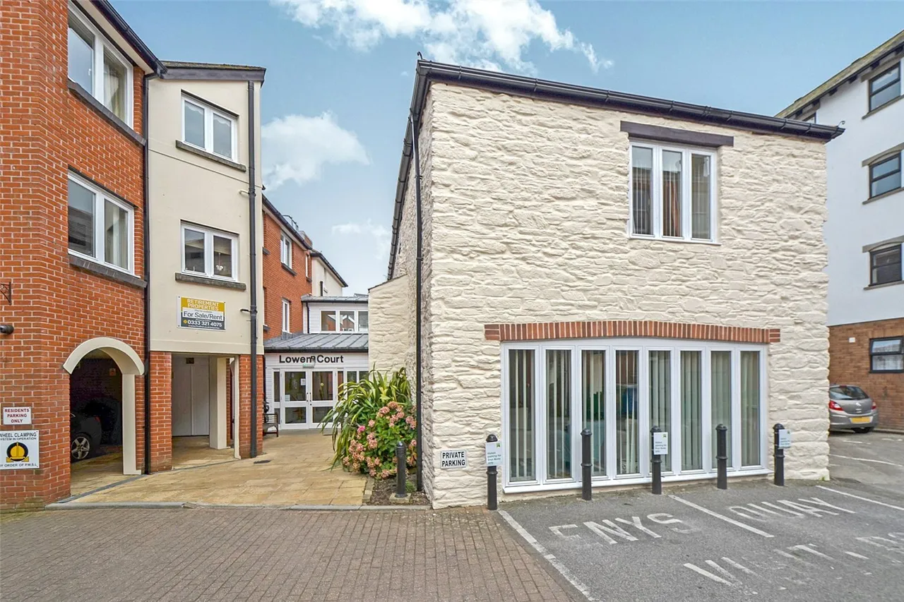 2 bed flat for sale, Quay Street, Truro, TR1