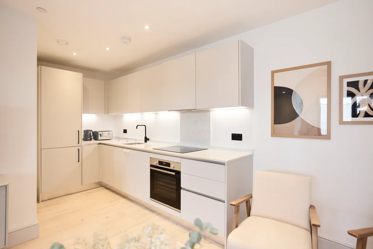 Station Road, SW19, photo 2