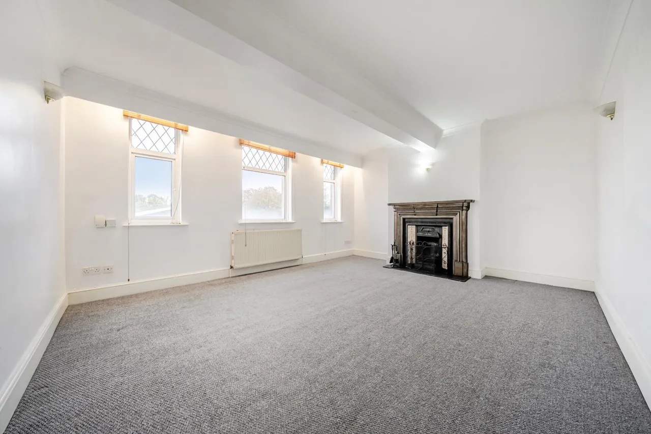 Wrotham Road, DA16, photo 2