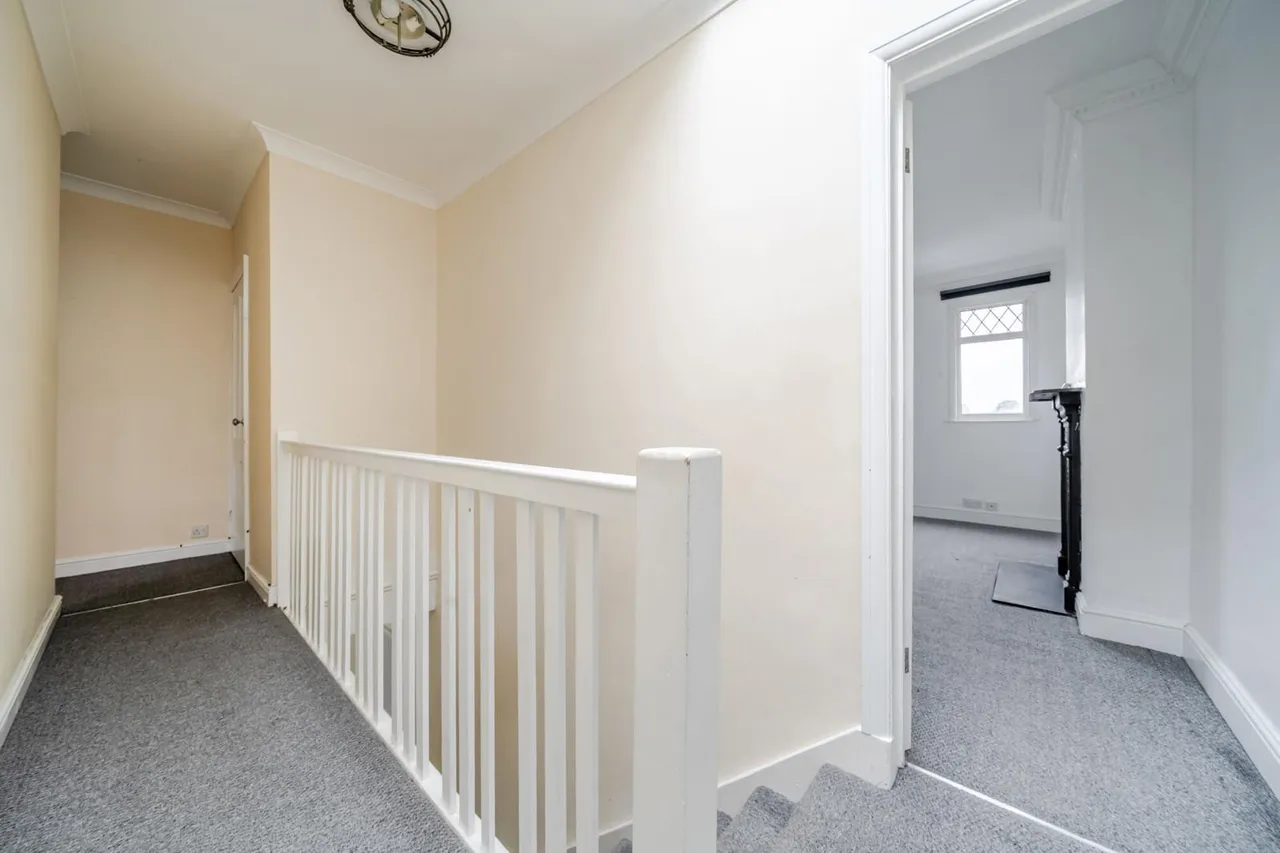 Wrotham Road, DA16, photo 10