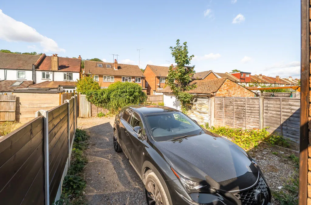 142 Godstone Road, Purley CR8 2DF, photo 14