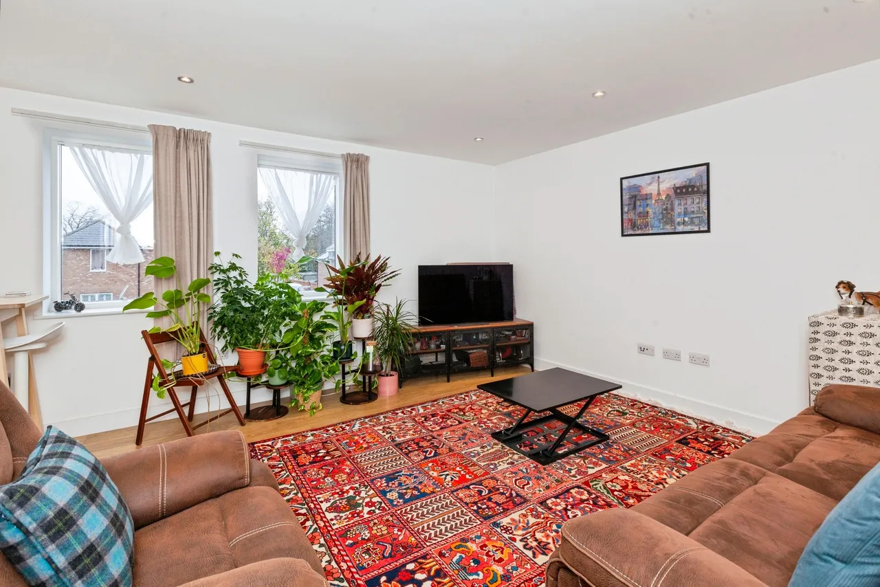 Great Charta Close, Egham, TW20, photo 4
