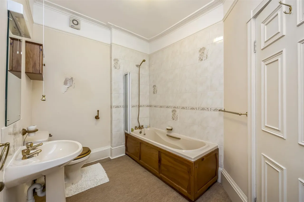 High Street, Uckfield, East Sussex, TN22 1RD, photo 13