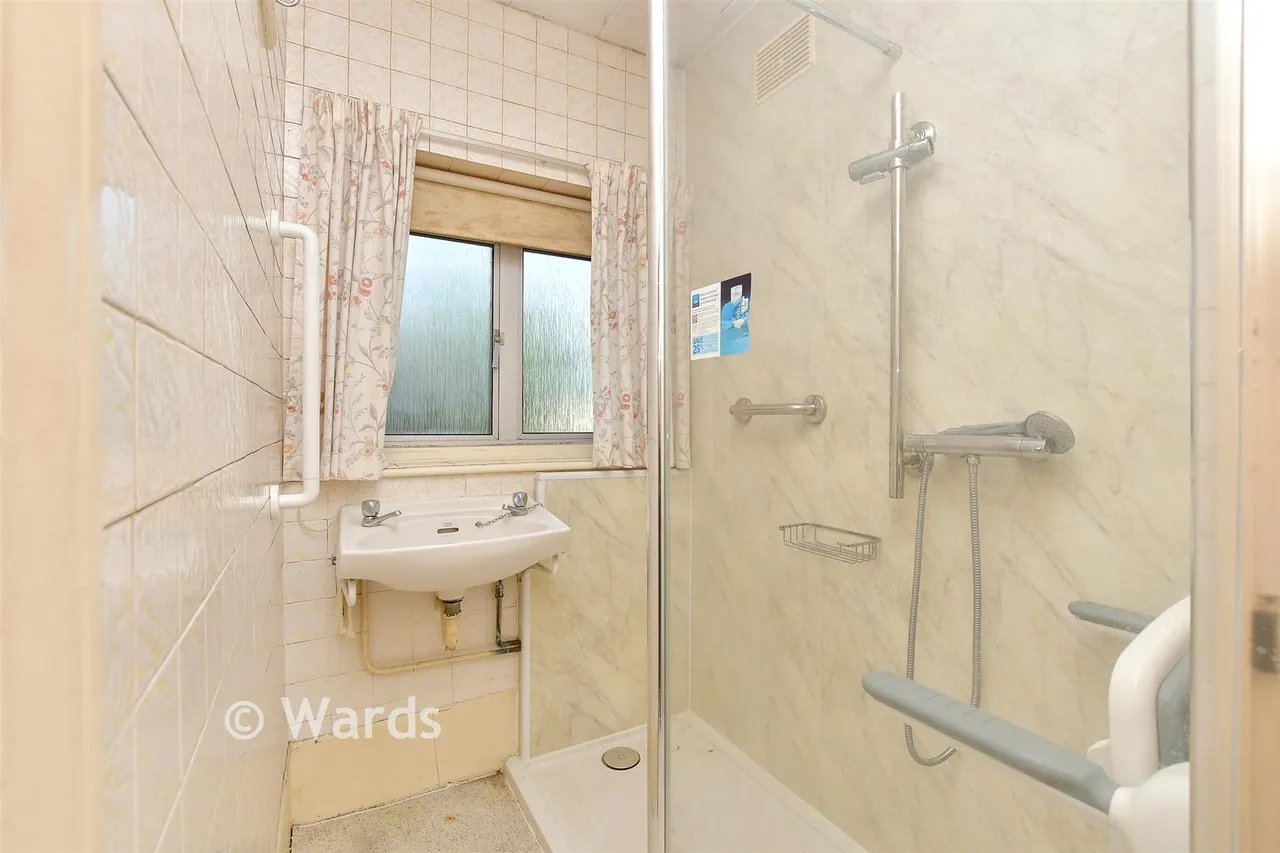 Sturdee Avenue, Gillingham, ME7, photo 6