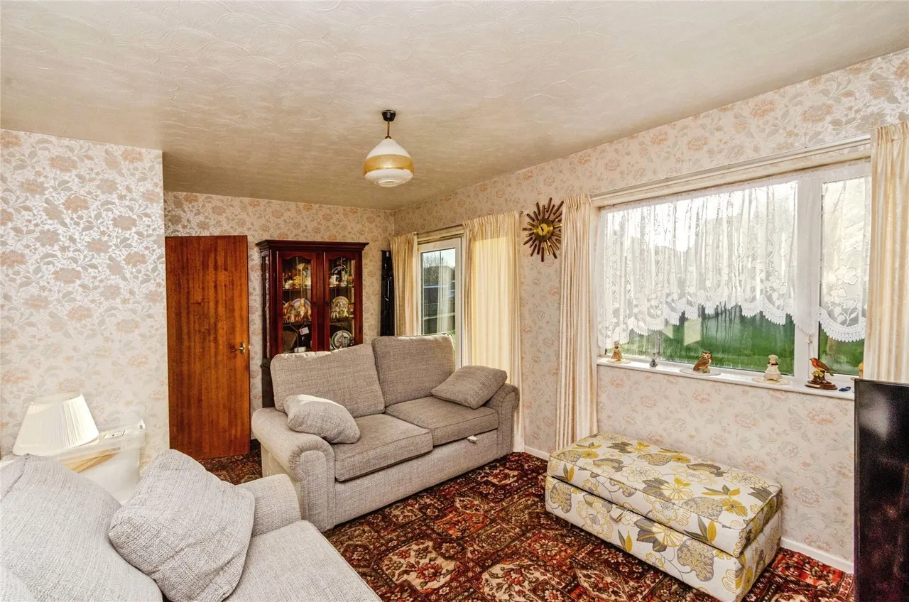 Wood Green, Cheslyn Hay, Walsall, Staffordshire, WS6, photo 4