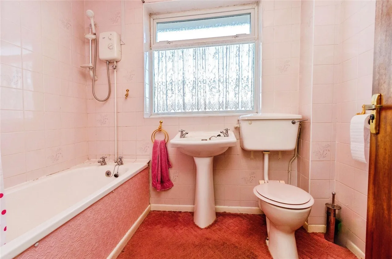 Wood Green, Cheslyn Hay, Walsall, Staffordshire, WS6, photo 15