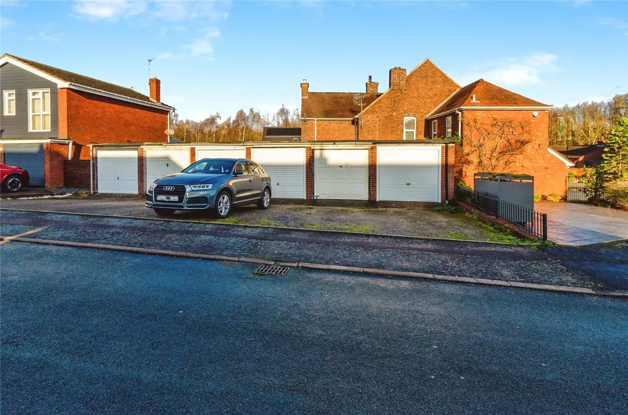 Wood Green, Cheslyn Hay, Walsall, Staffordshire, WS6, photo 20