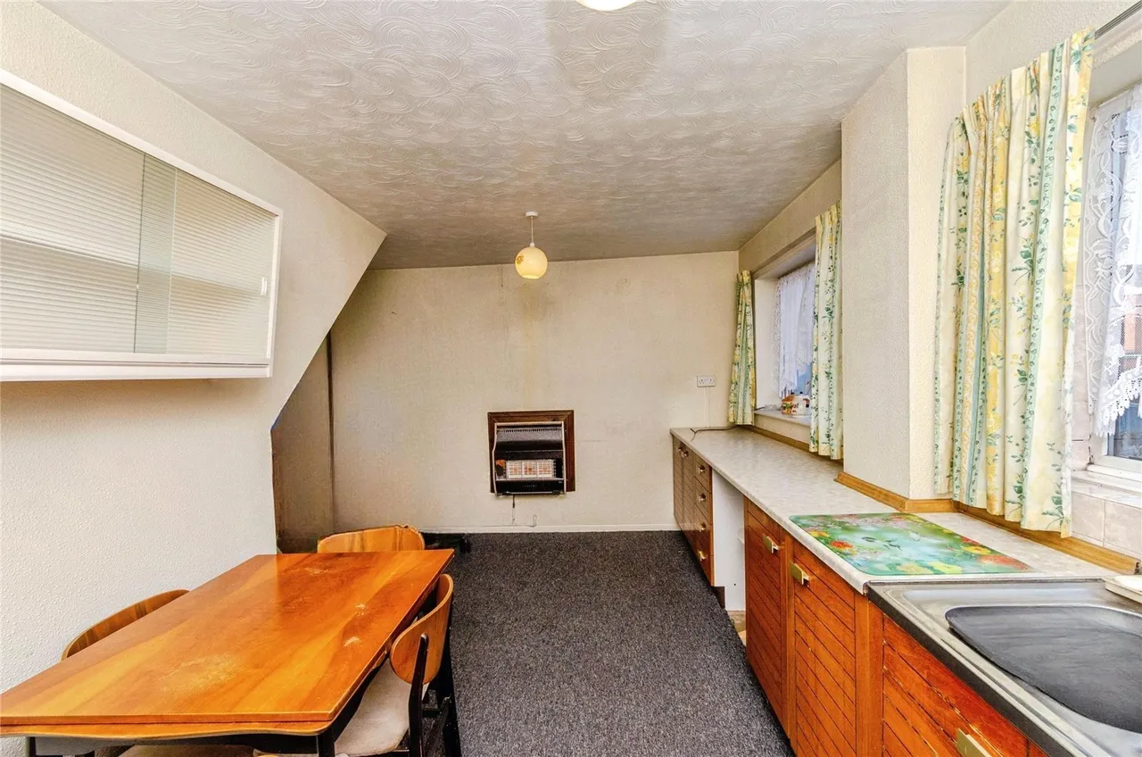 Wood Green, Cheslyn Hay, Walsall, Staffordshire, WS6, photo 6
