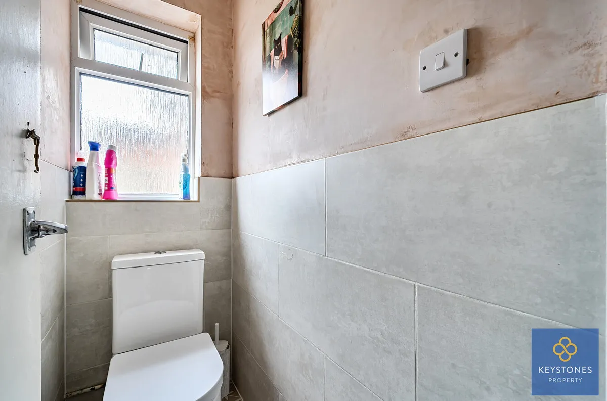 Highfield Road, Romford, Collier Row, RM5 3AE, photo 15