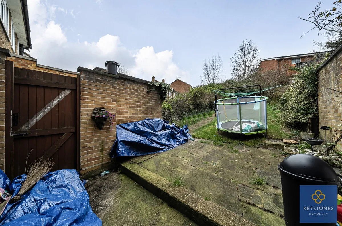 Highfield Road, Romford, Collier Row, RM5 3AE, photo 5