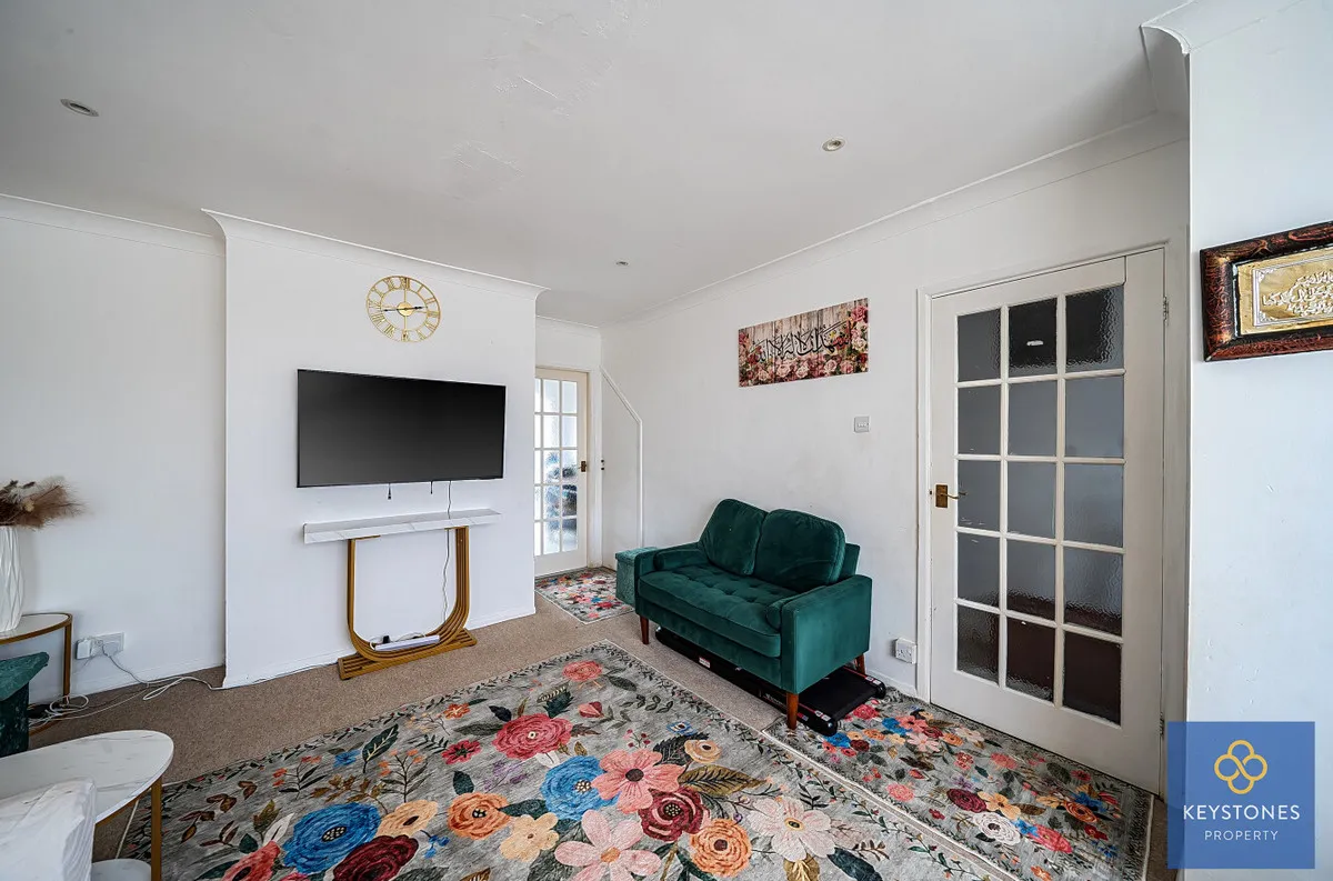 Highfield Road, Romford, Collier Row, RM5 3AE, photo 10