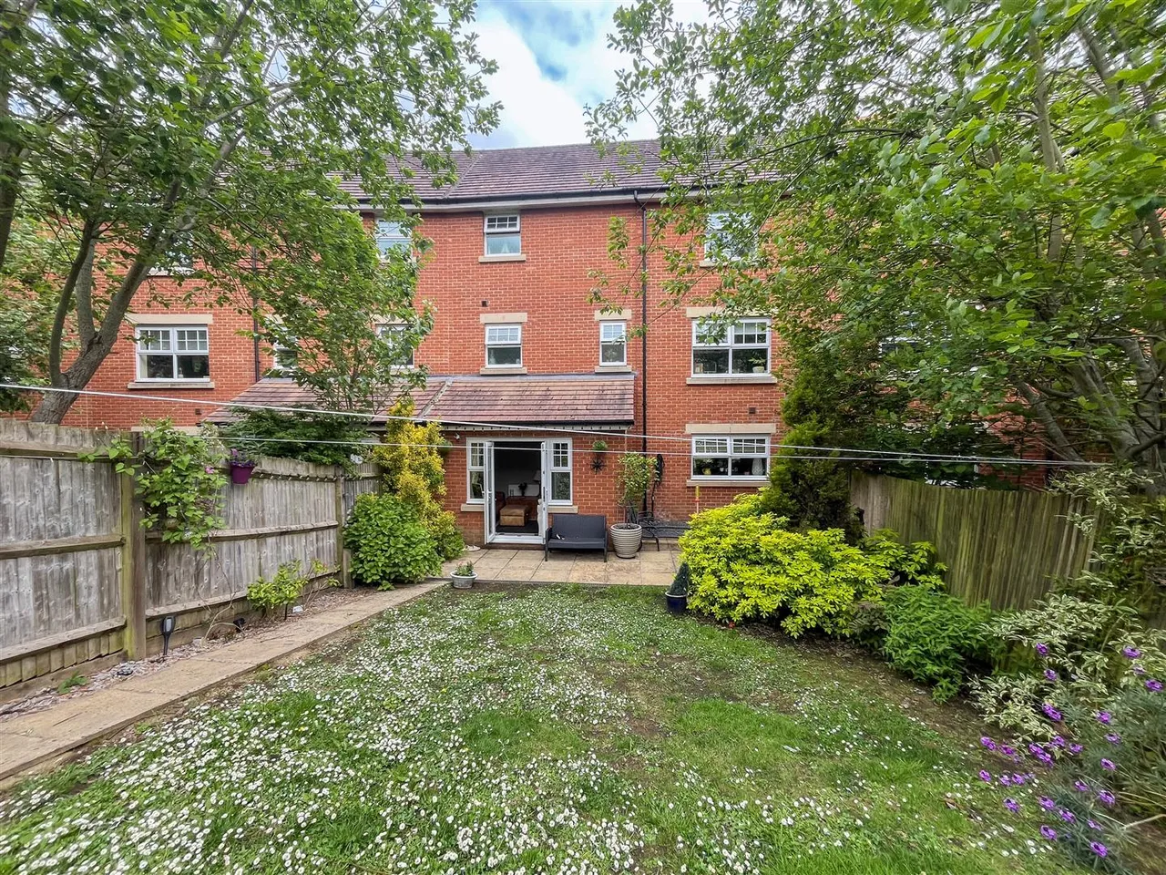 Goldring Avenue, Hellingly, Hailsham, BN27 4BX, photo 24