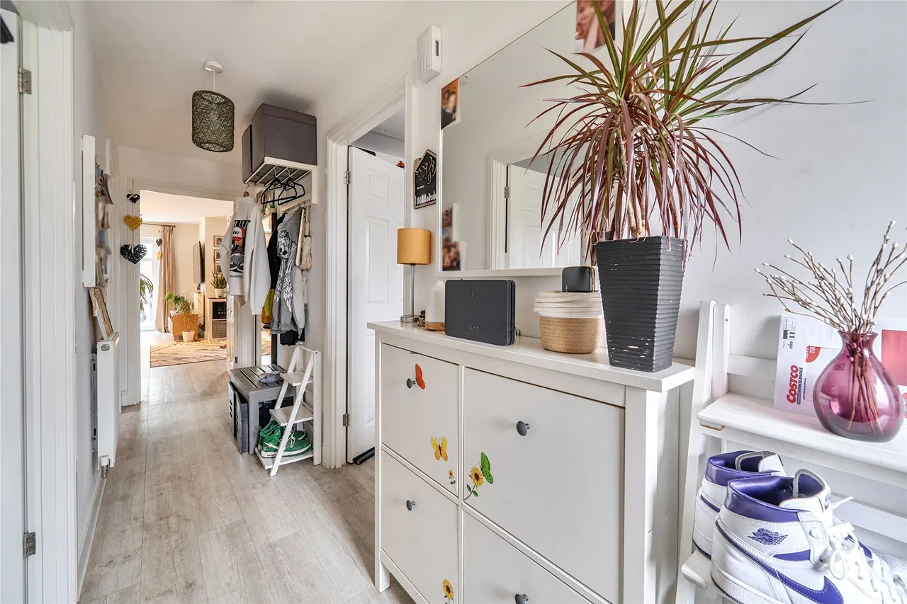 Berry Court, Bradville, MK13, photo 8