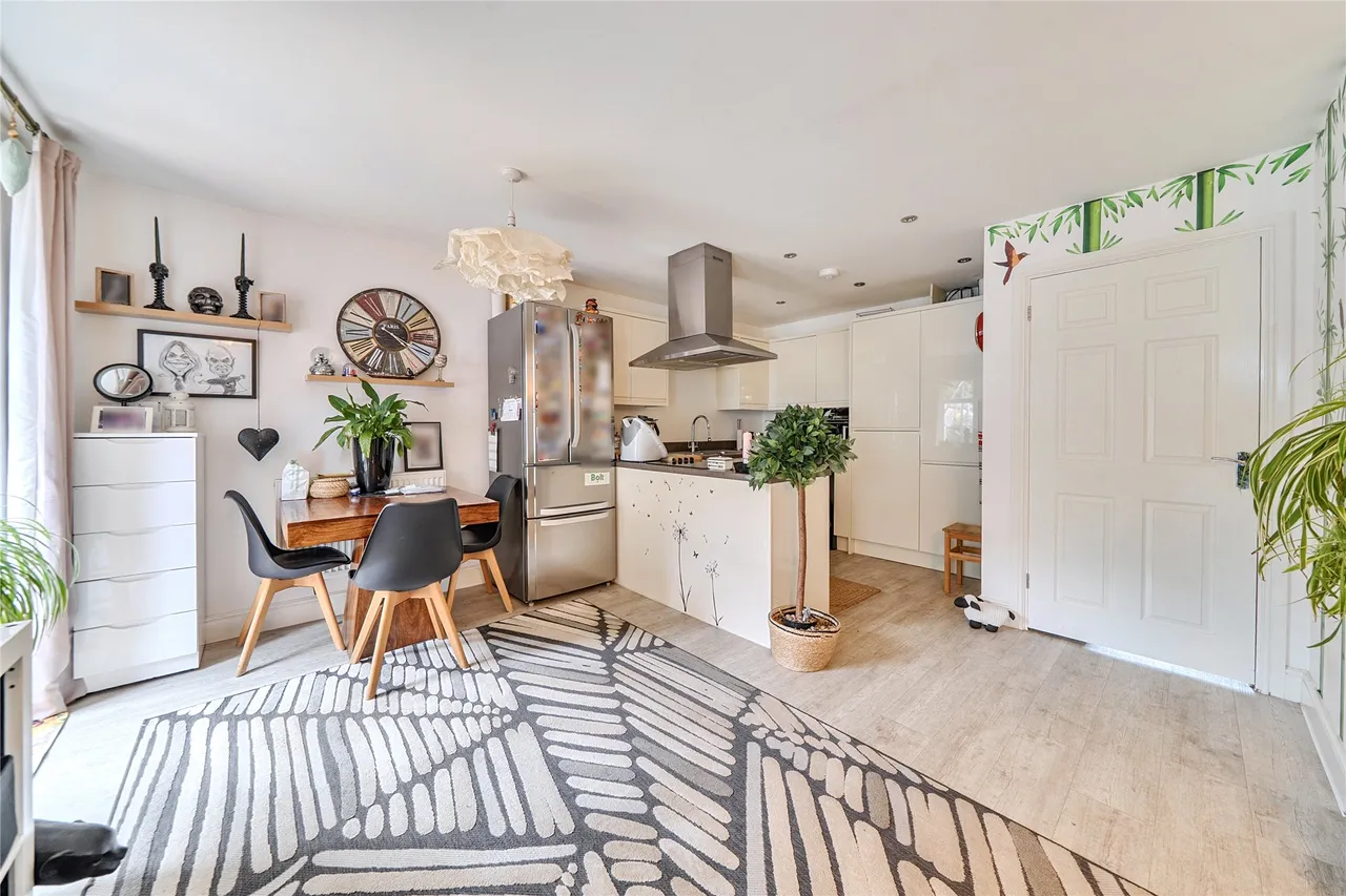 Berry Court, Bradville, MK13, photo 6