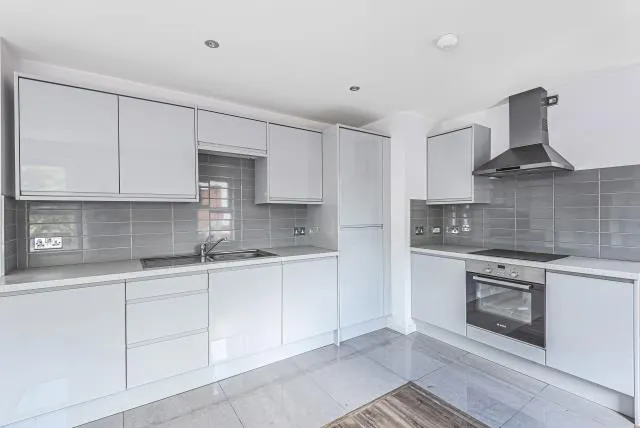 West Bar Street, Banbury, OX16, photo 6