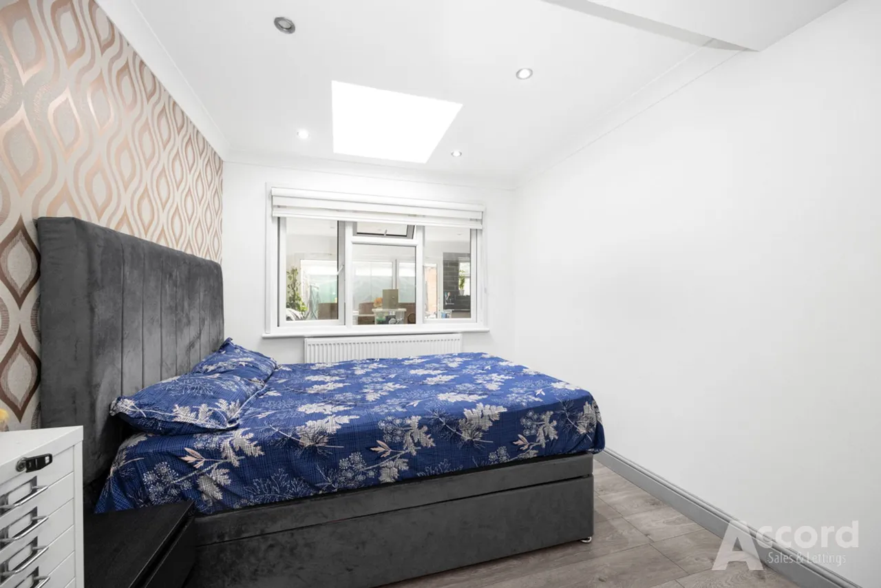 Westfield Road, Dagenham, RM9, photo 14