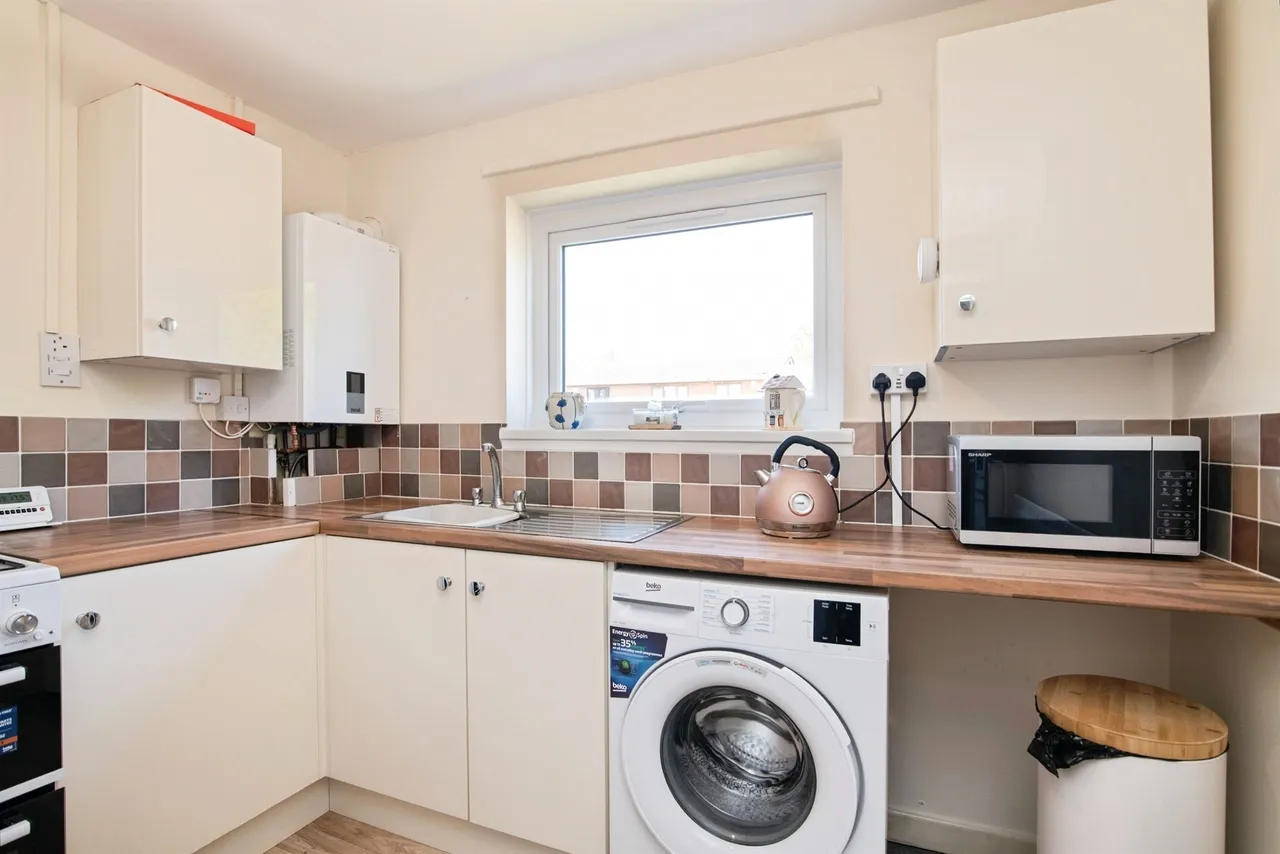 Crown Walk, Tipton, DY4, photo 6