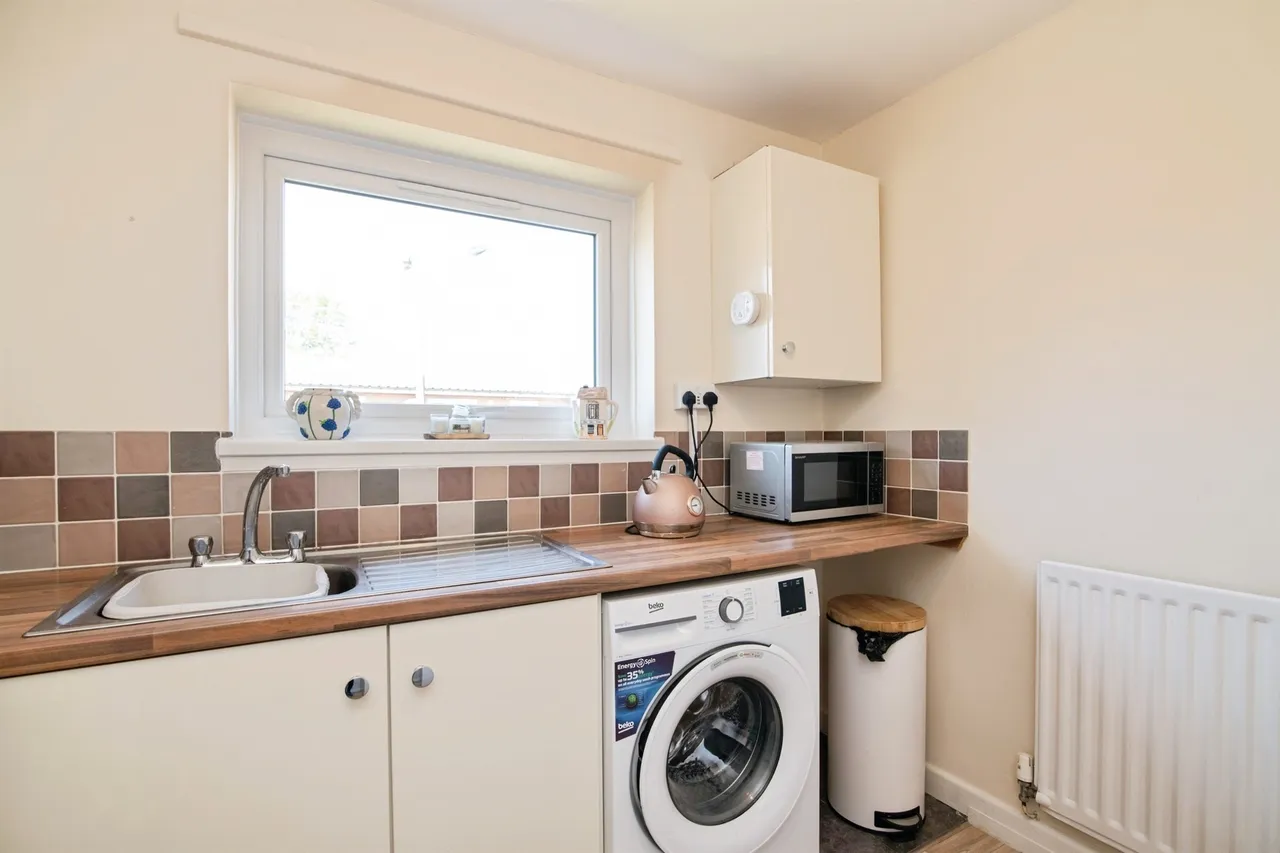 Crown Walk, Tipton, DY4, photo 7