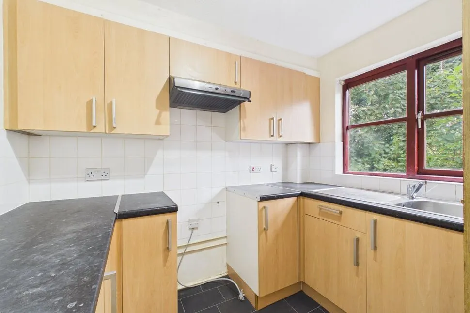 Bishops Court, Greenhithe, Kent, DA9, photo 6