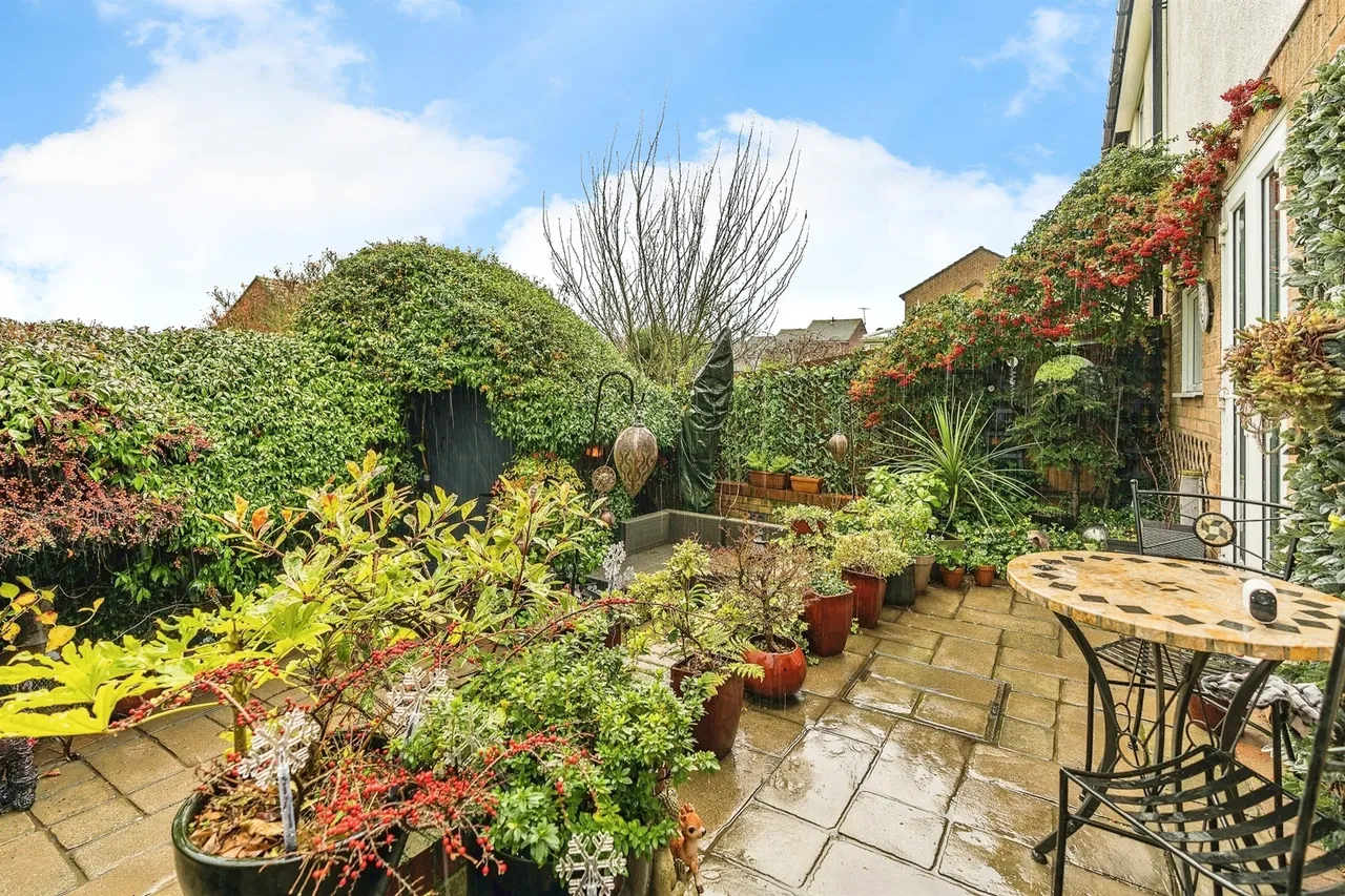 Betjeman Close, Larkfield, ME20, photo 2