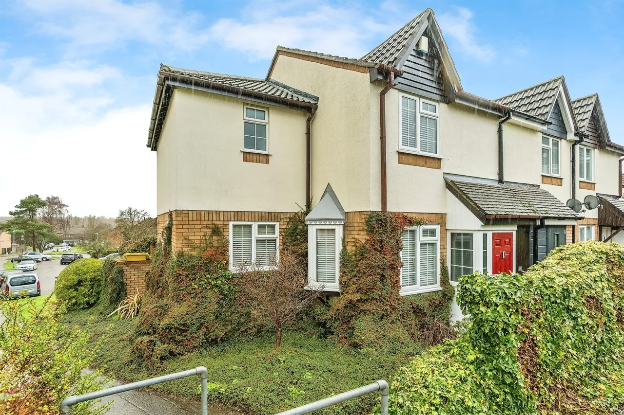 3 bed house for sale, Betjeman Close, Larkfield, ME20