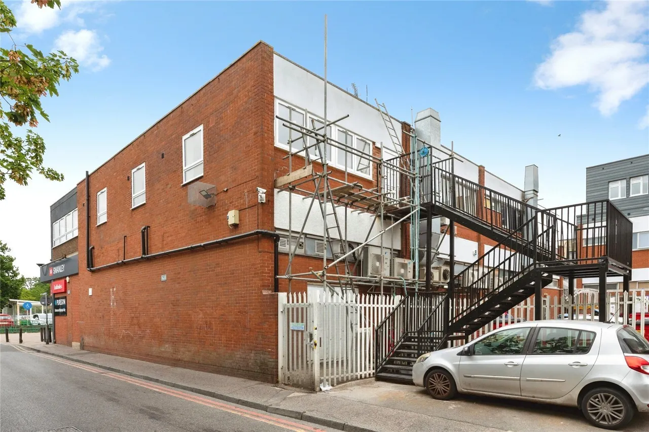 London Road, BR8, photo 12