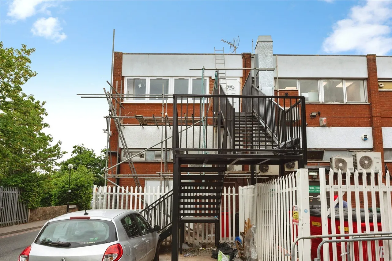London Road, BR8, photo 11