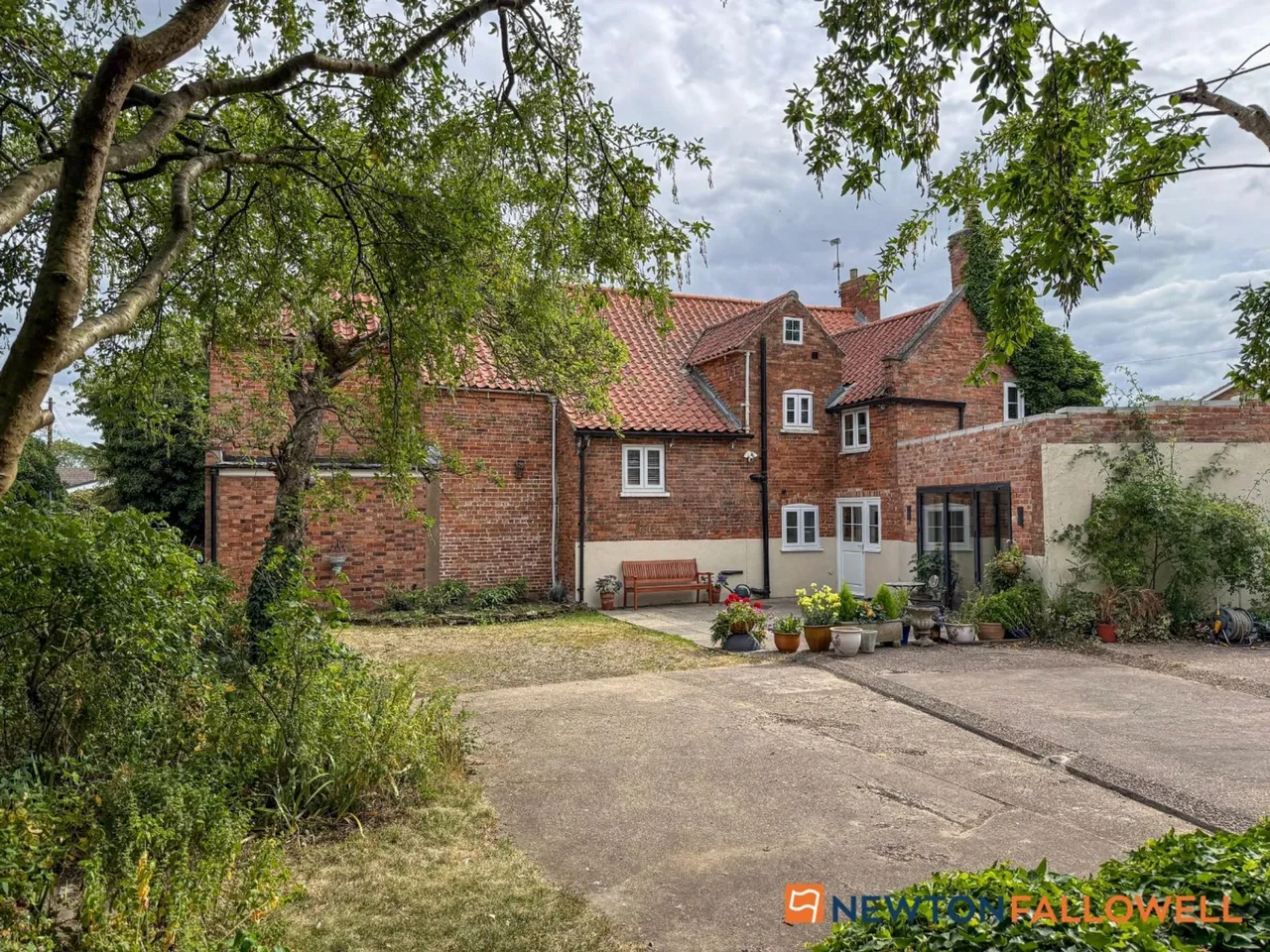 Main Street, Balderton, NG24, photo 3