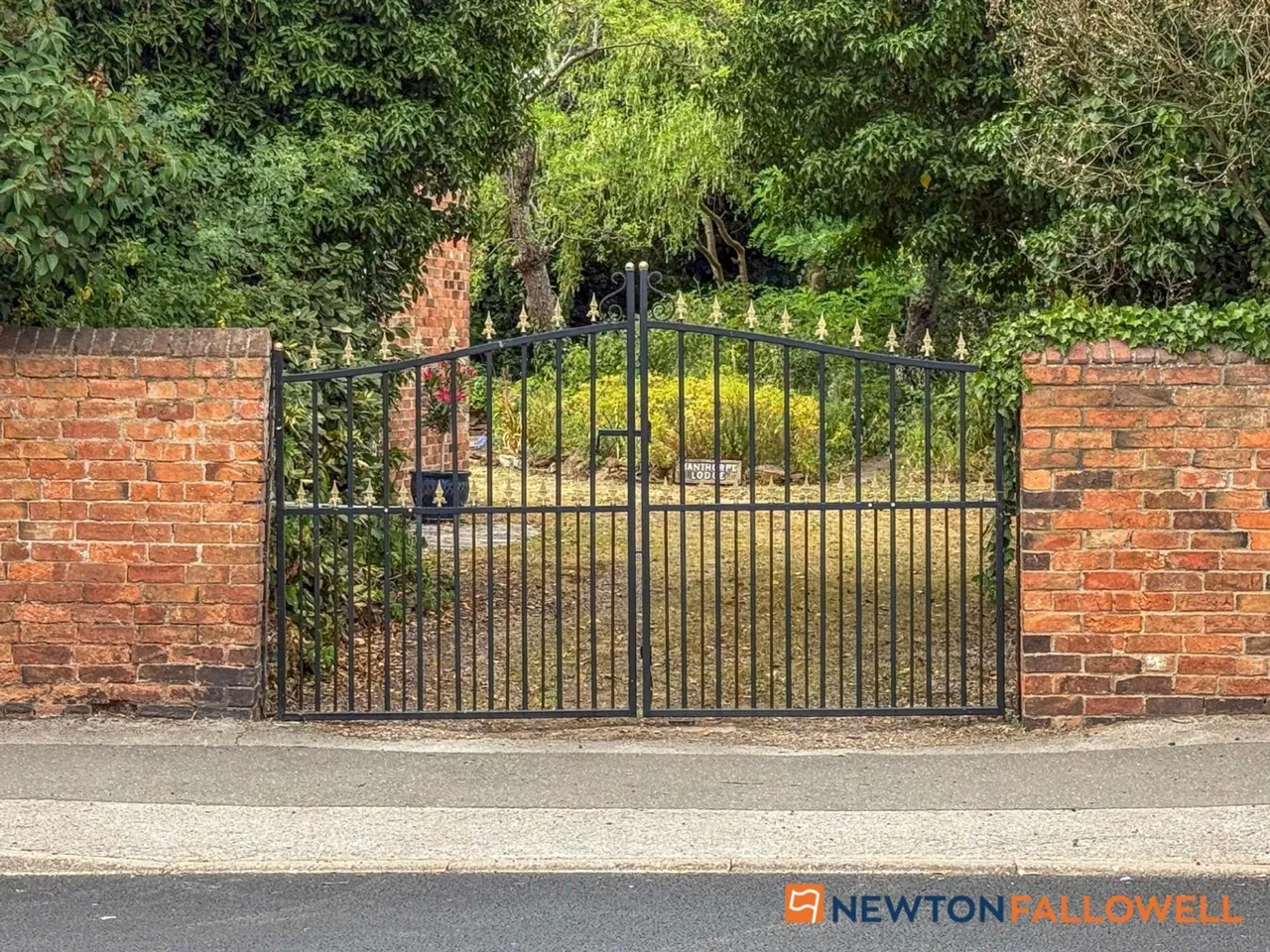 Main Street, Balderton, NG24, photo 31