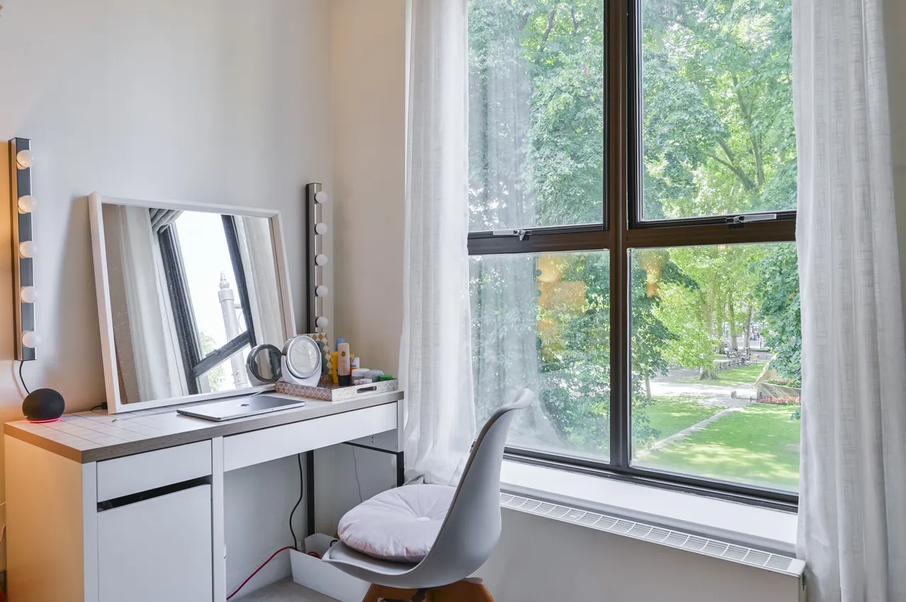 Flat 5, 4-6 Islington Green, London, photo 6