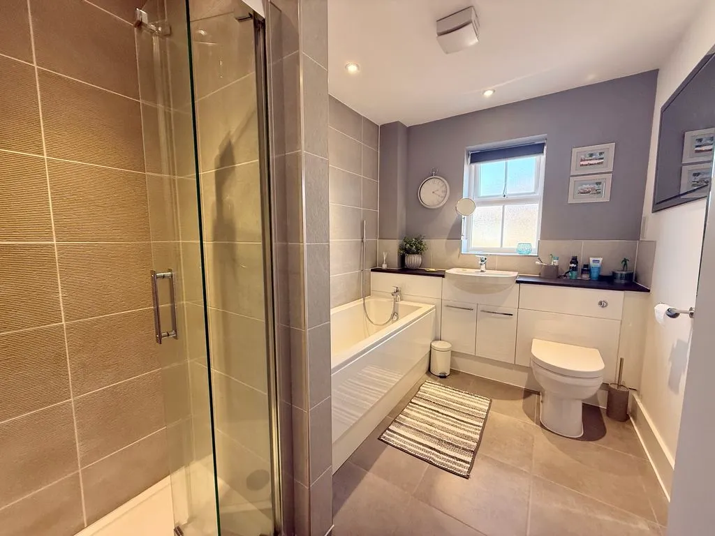 Crabtree Close, Great Horwood MK17 0FP, photo 15