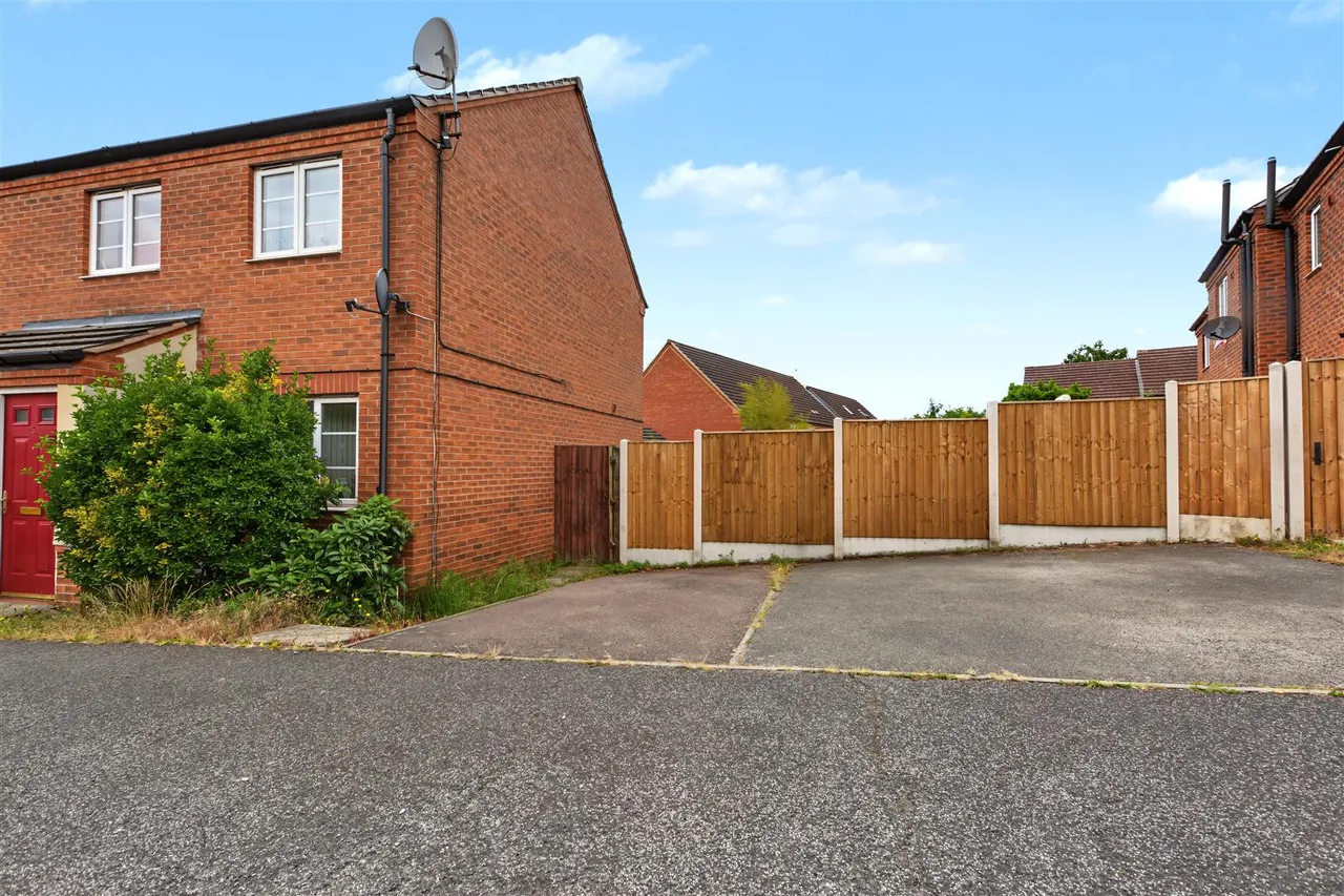 Murray Close, Nottingham, NG5, photo 10