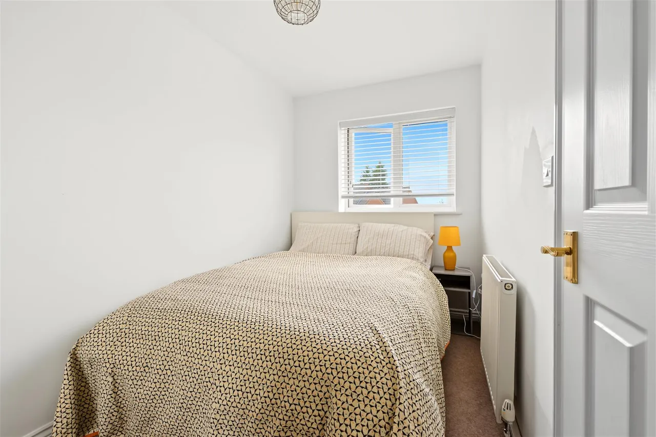 Murray Close, Nottingham, NG5, photo 7