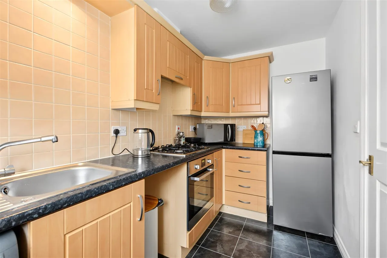 Murray Close, Nottingham, NG5, photo 2