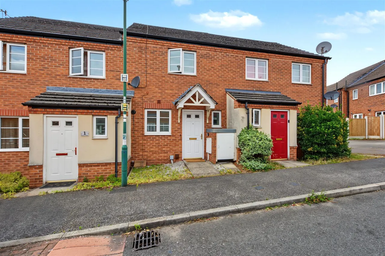 2 bed house for sale, Murray Close, Nottingham, NG5