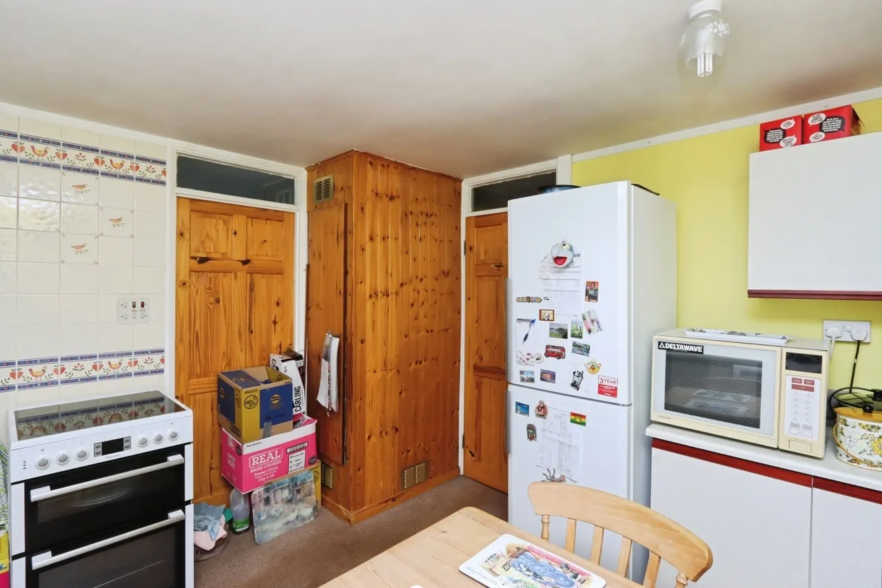 Bowshaw Close, Sheffield, South Yorkshire, S8, photo 4