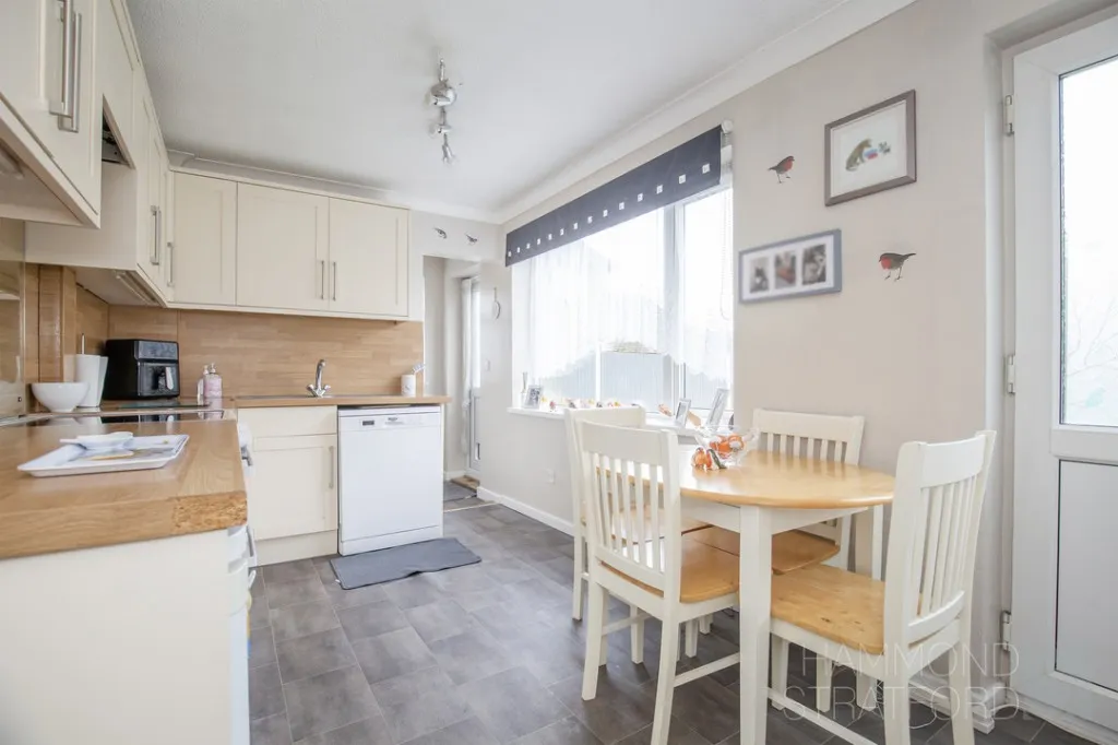 Halford Road, Attleborough, photo 7