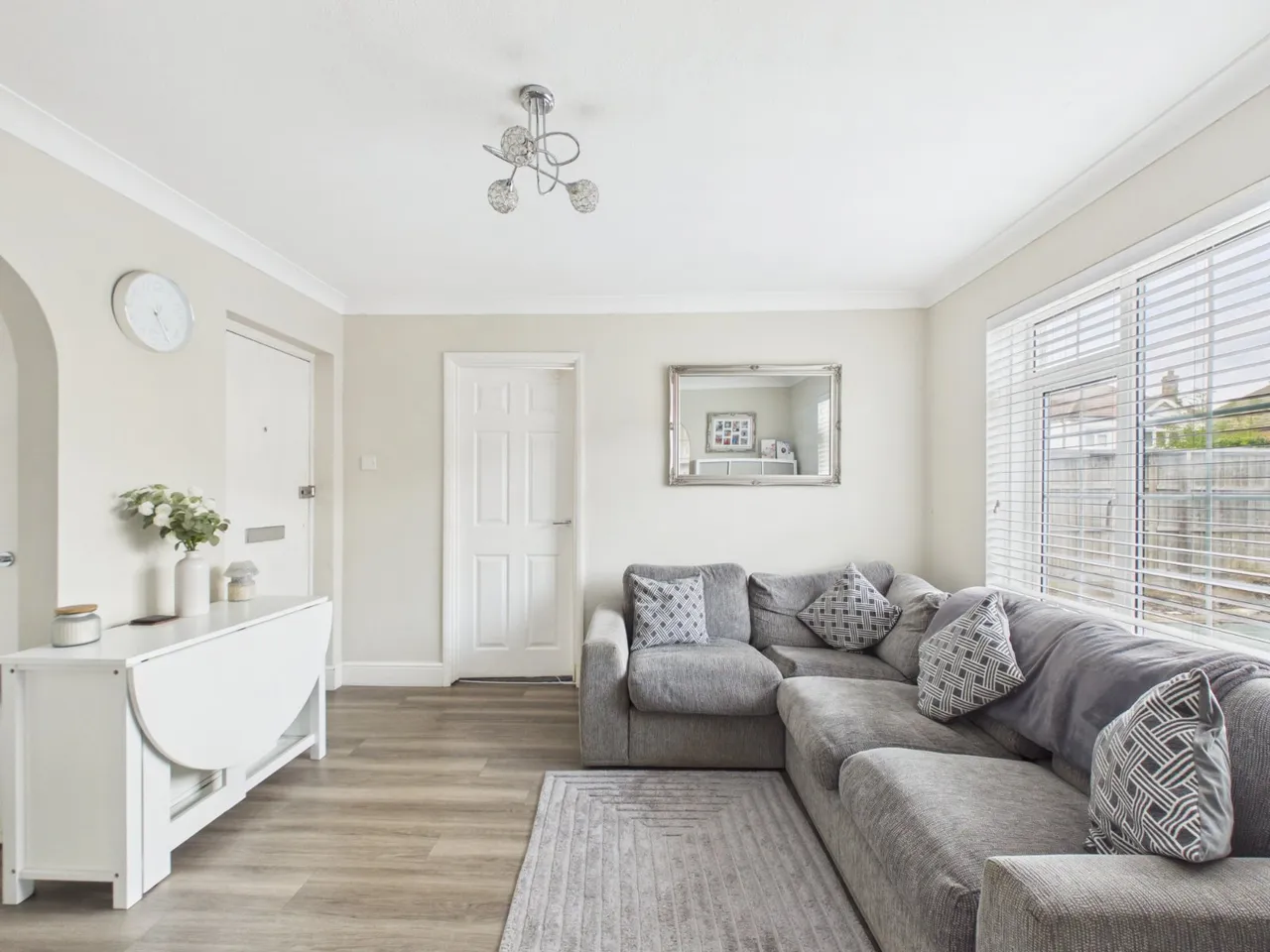 Kenilworth Road, Ashford, TW15, photo 5