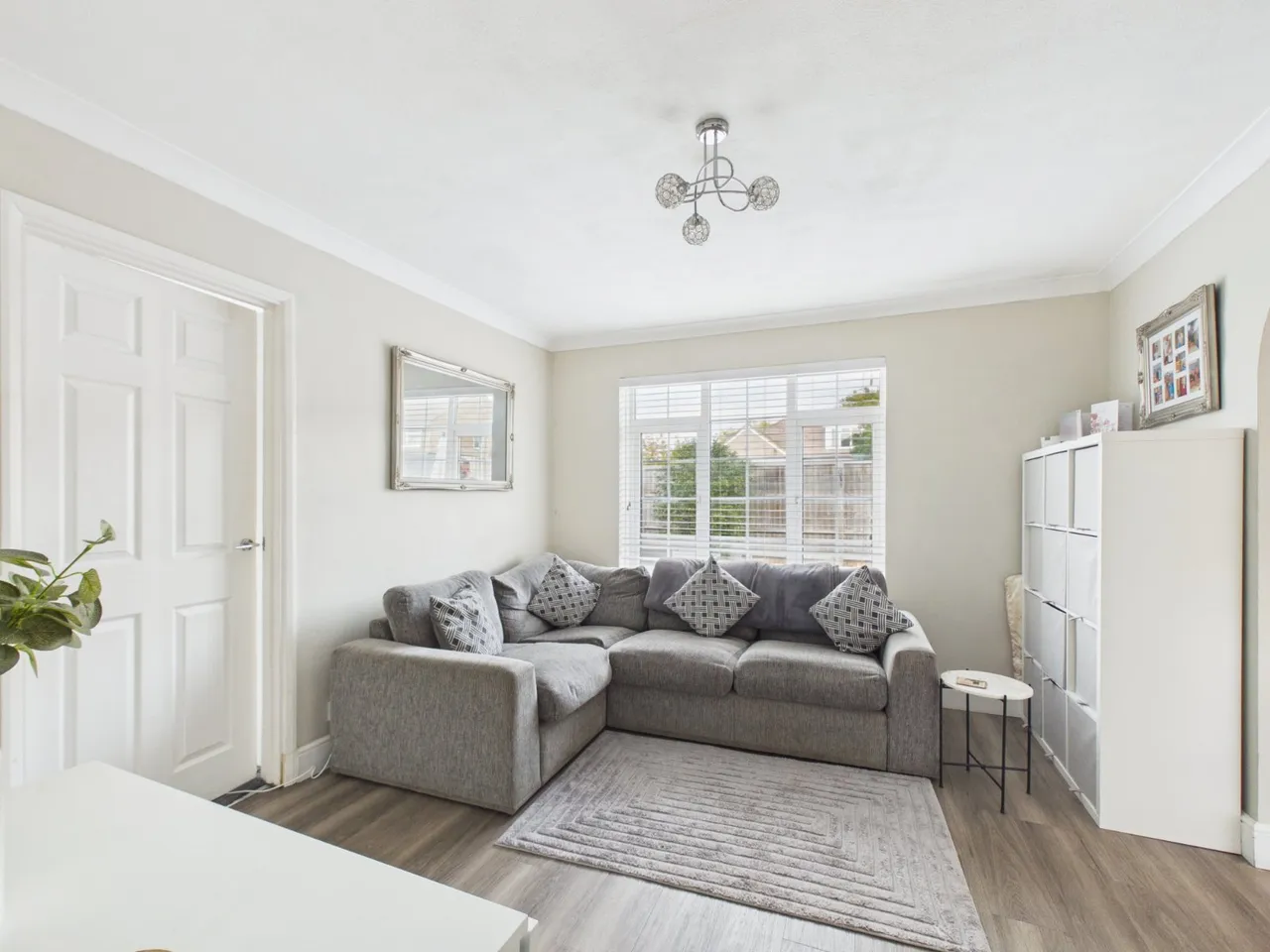 Kenilworth Road, Ashford, TW15, photo 3