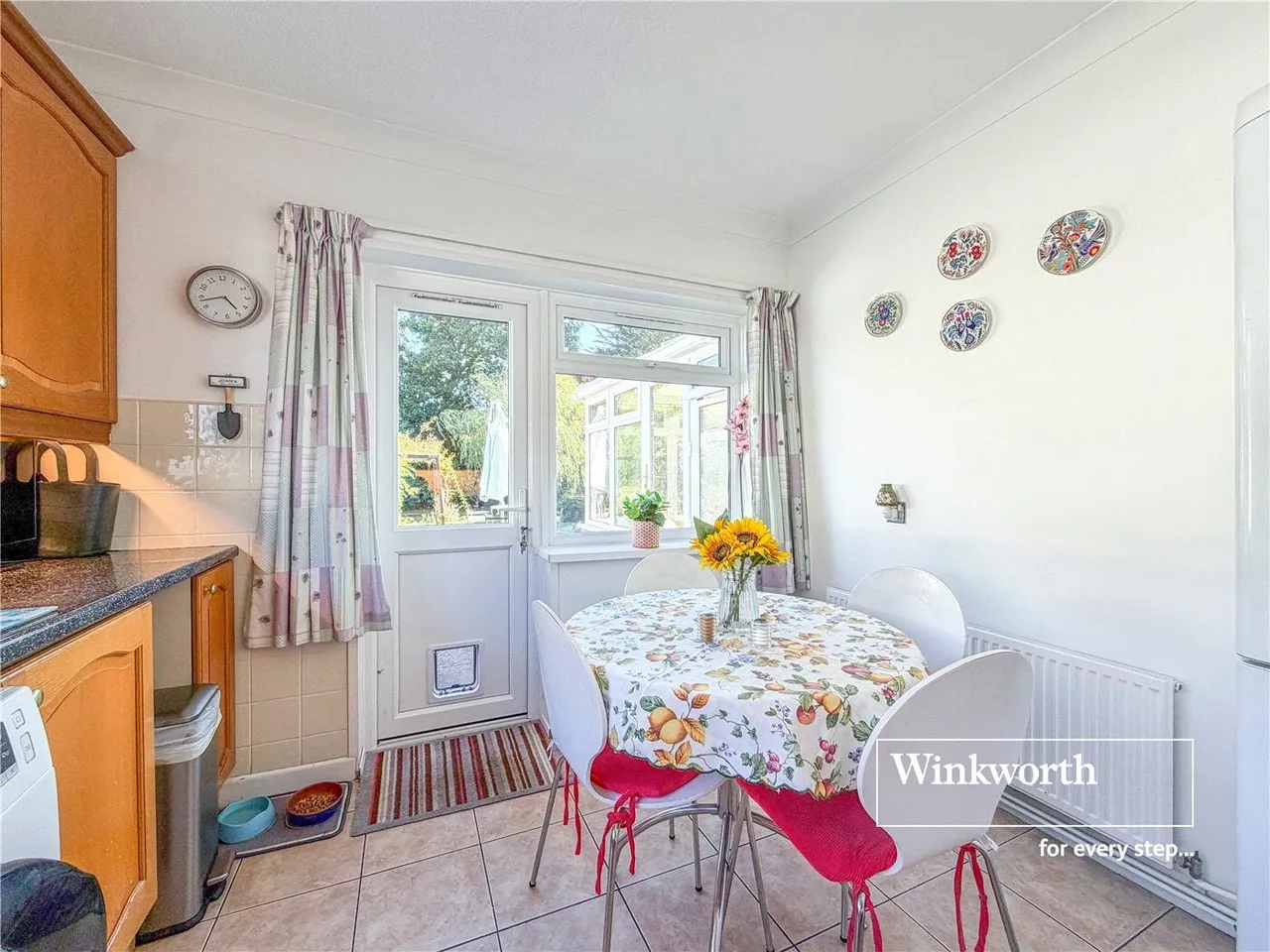 Mayfield Close, Ferndown, BH22, photo 3