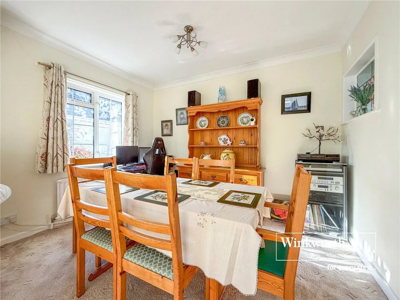 Mayfield Close, Ferndown, BH22, photo 6