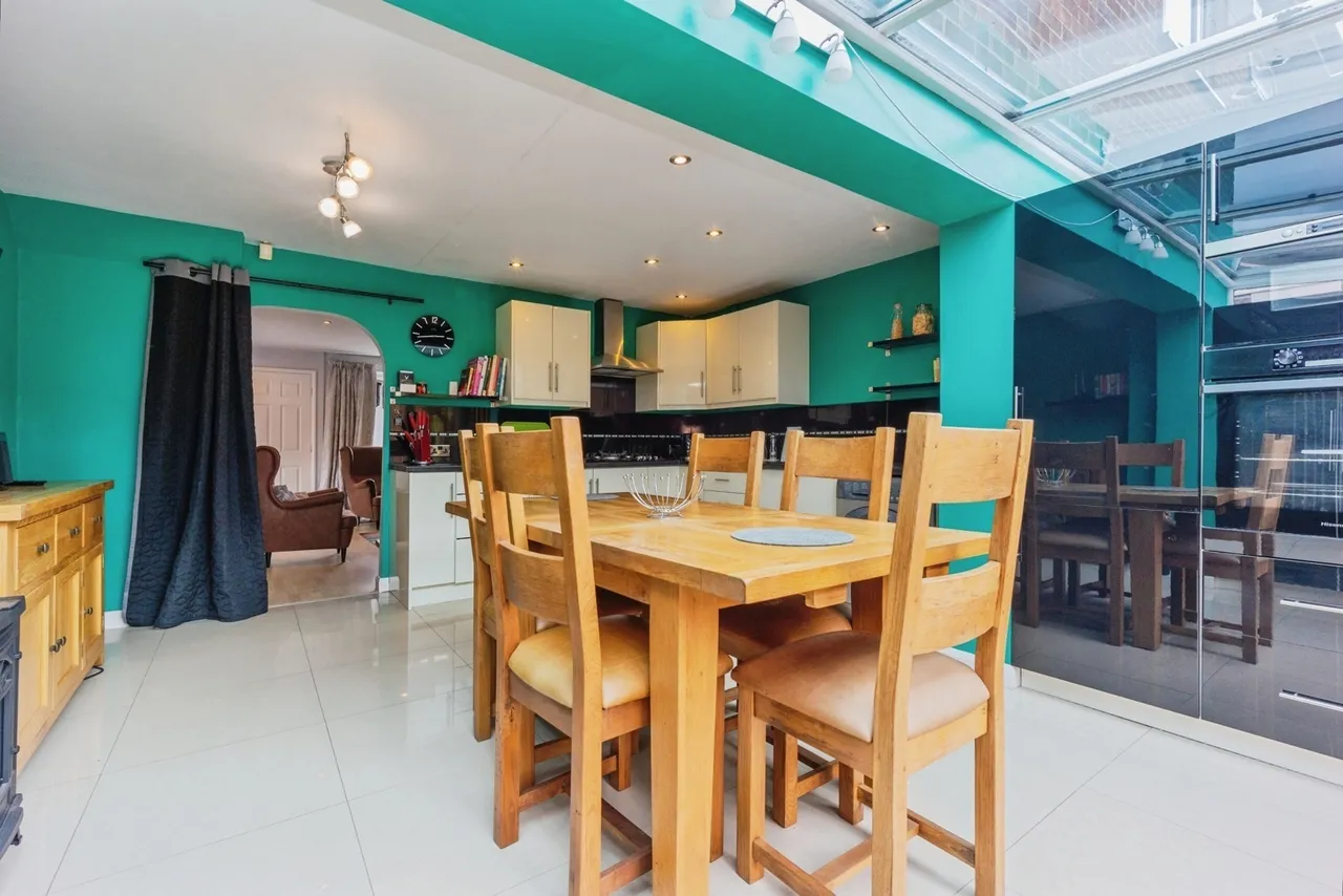 Chapel Close, Dukinfield, Greater Manchester, SK16, photo 11