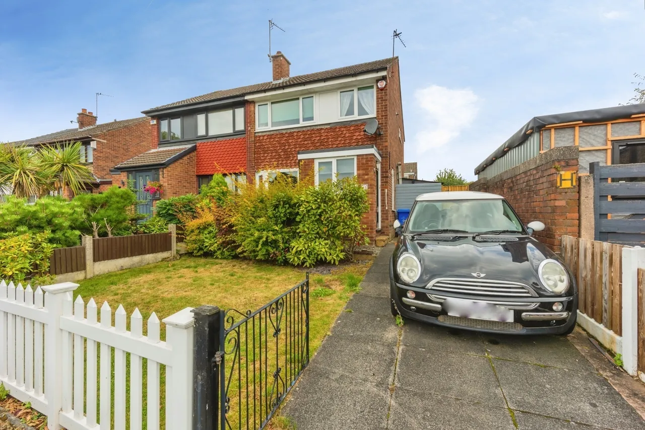 3 bed house for sale — Chapel Close, Dukinfield, Greater Manchester, SK16